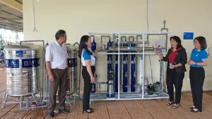Công nhận 13 trường đạt chuẩn Quốc gia mức độ 1 và 2